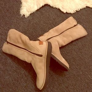 Brand new size6 woman’s uggs